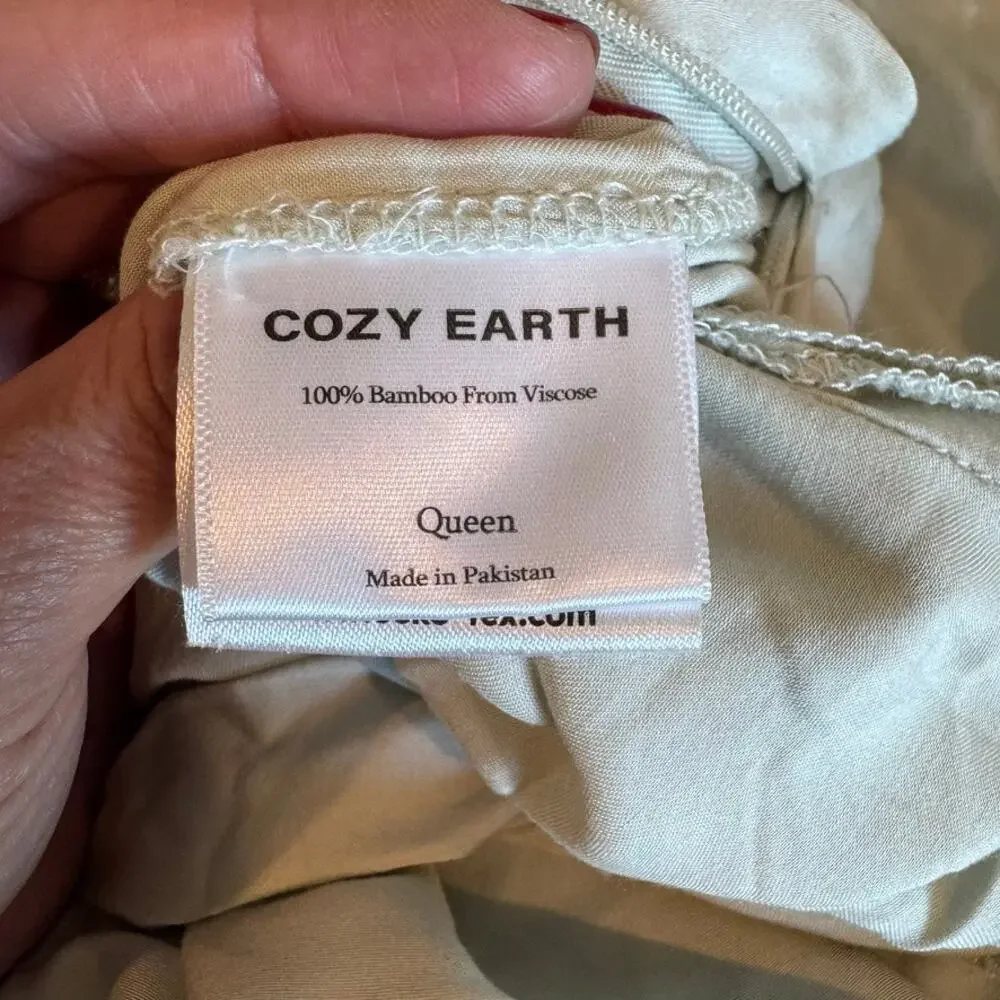 Quince cozy earth